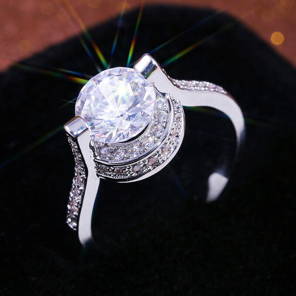Delicate 925 Silver Round White Sapphire Ring New - Picture 1 of 5
